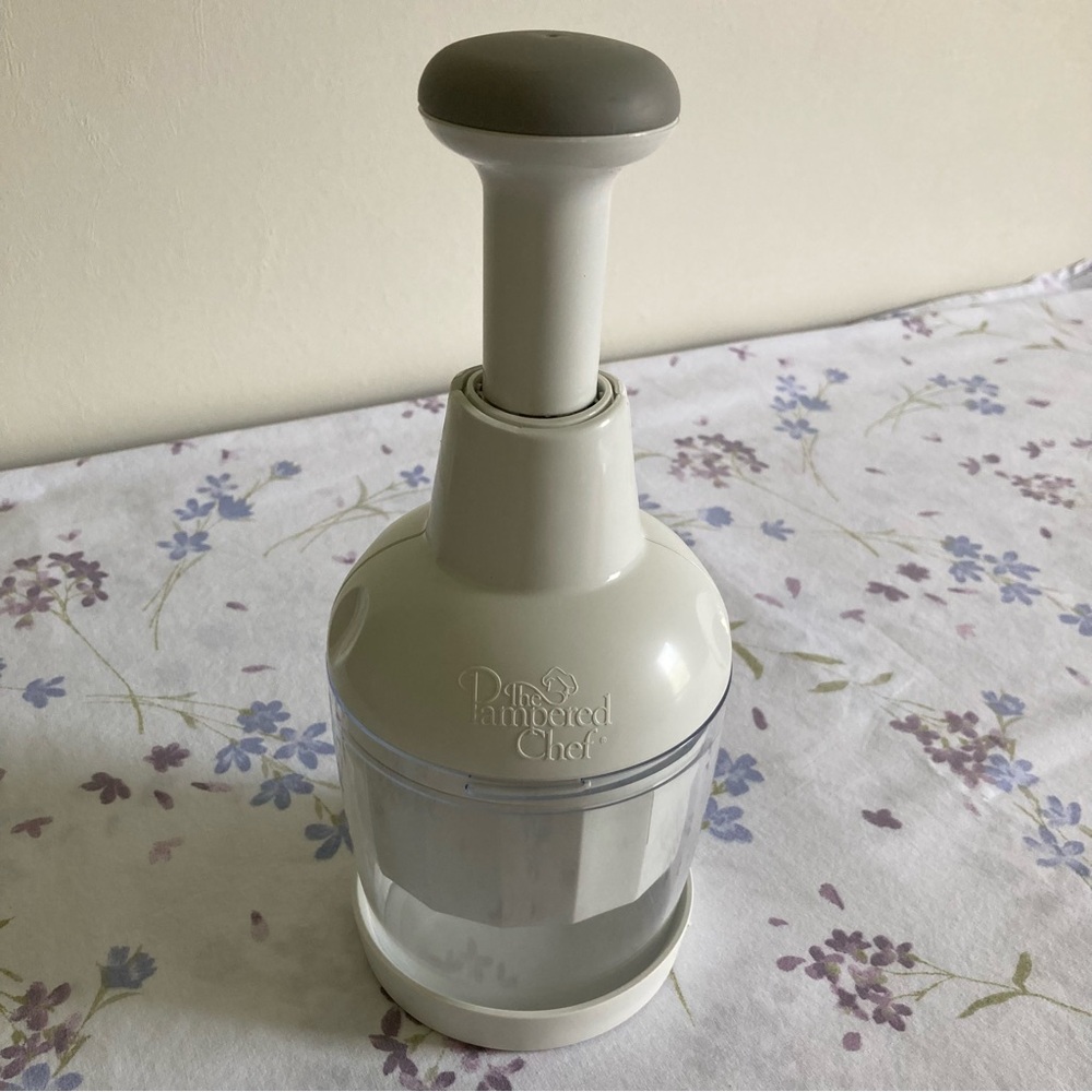 Pampered Chef Food Chopper